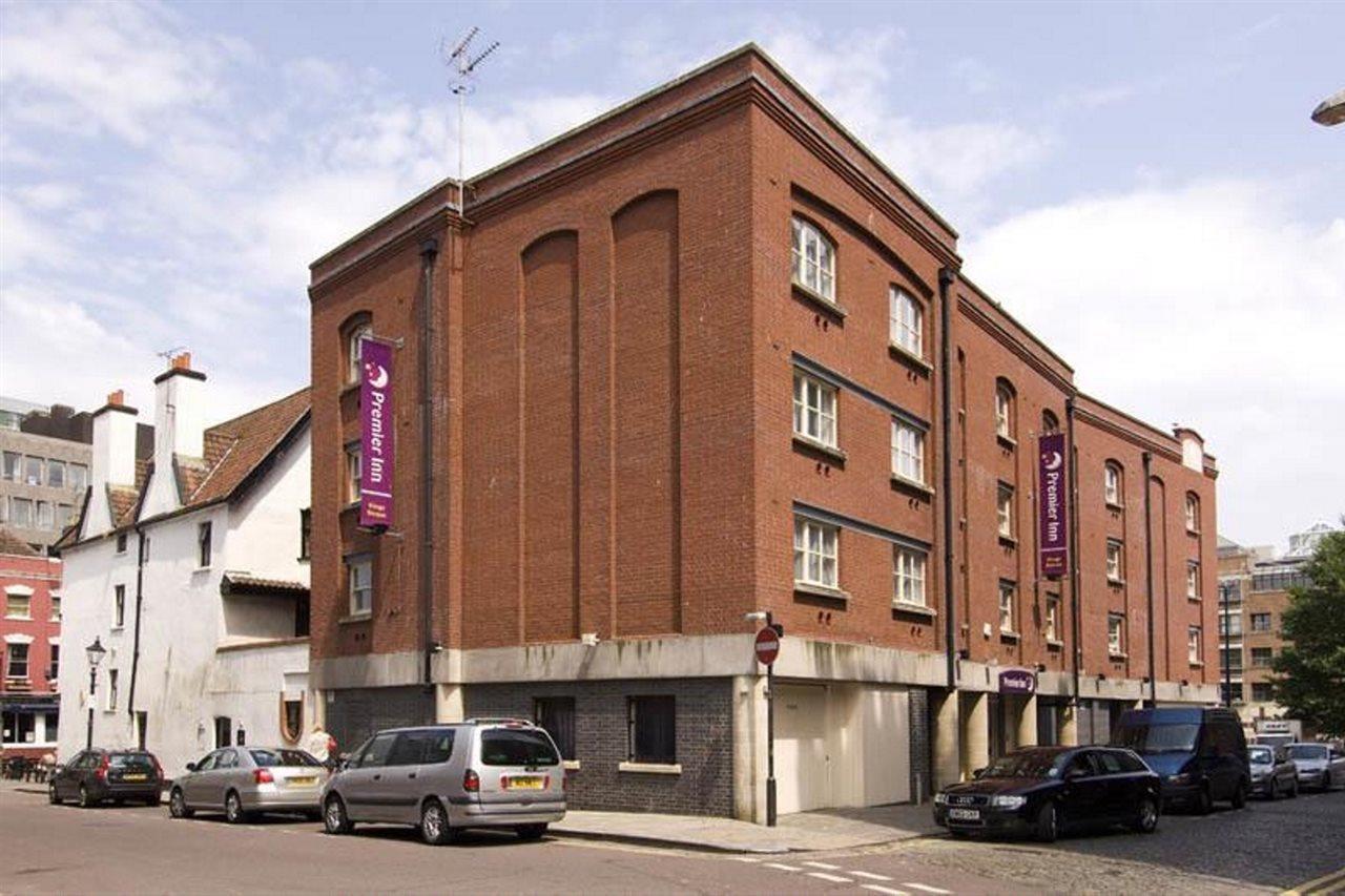 Premier Inn Bristol City Centre King Street Esterno foto