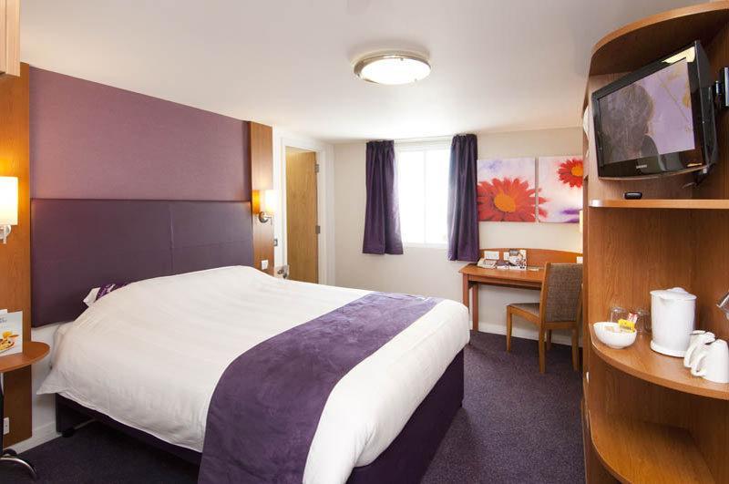 Premier Inn Bristol City Centre King Street Esterno foto