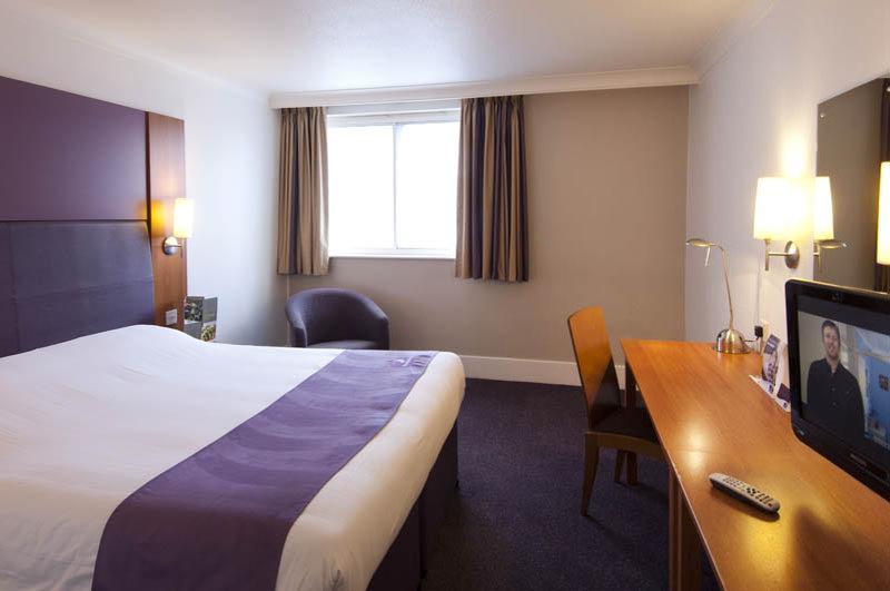 Premier Inn Bristol City Centre King Street Esterno foto